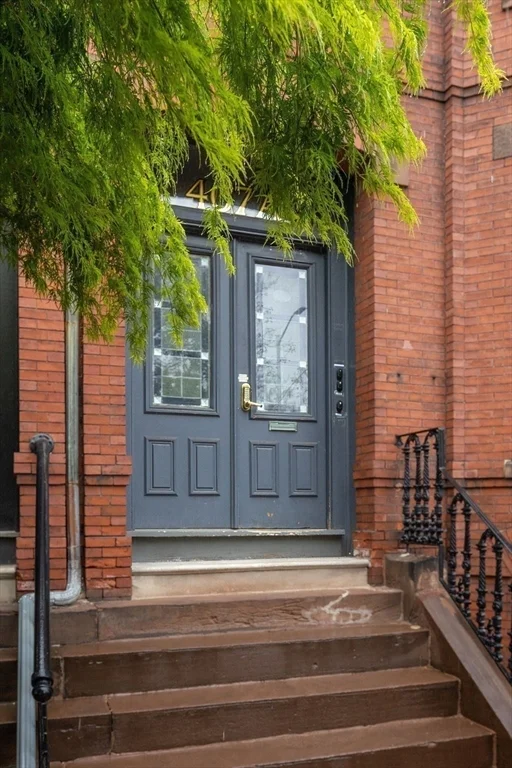 1 bed, 1 bath apartment for rent at 407A Broadway Unit 3, Harvard Square
