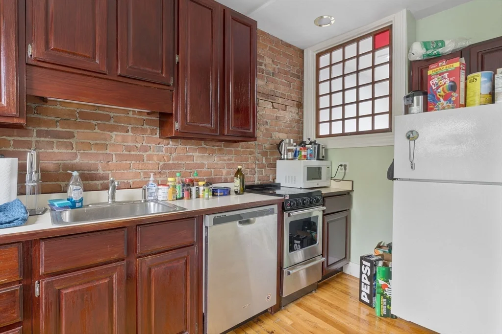 1 bed, 1 bath apartment for rent at 407A Broadway Unit 3, Harvard Square — photo 7 of 8