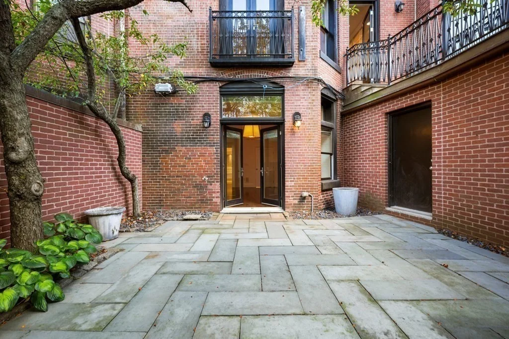 3 bed, 3 bath apartment for rent at 408 Beacon St Unit 1, Back Bay — photo 28 of 31