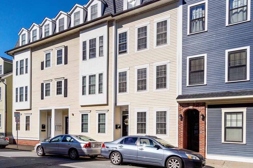 3 bed, 2 bath apartment for rent at 408 E Third Unit 3, South Boston — photo 21 of 23