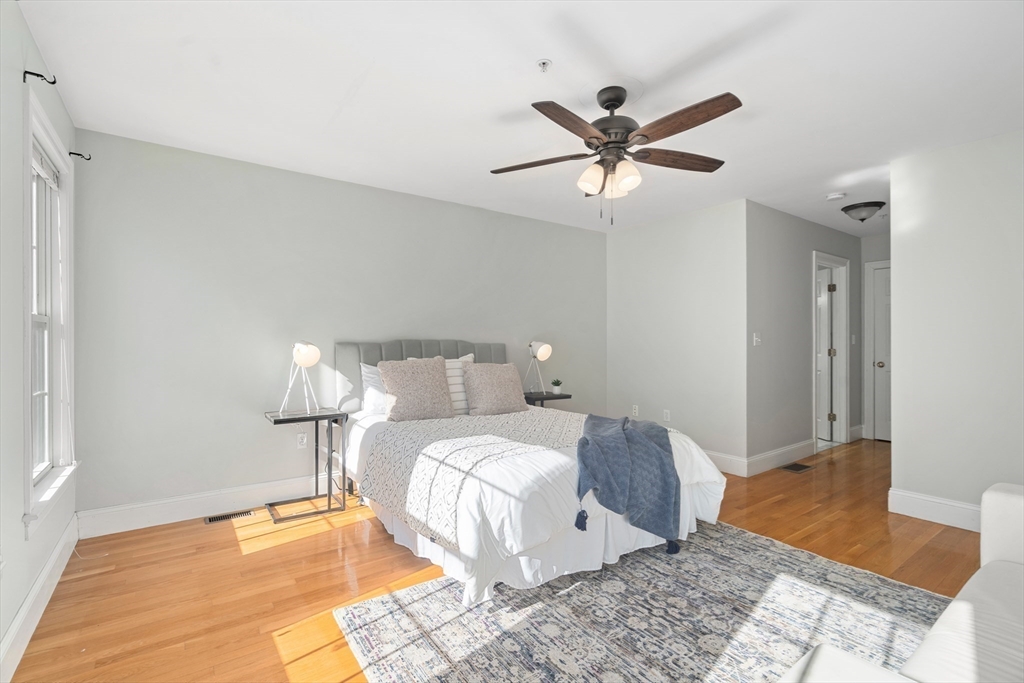 3 bed, 2 bath apartment for rent at 408 E Third Unit 3, South Boston — photo 13 of 23
