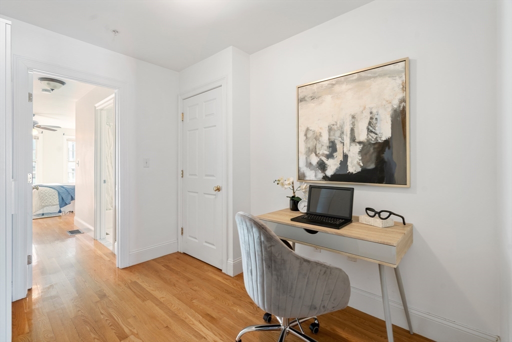 3 bed, 2 bath apartment for rent at 408 E Third Unit 3, South Boston — photo 17 of 23