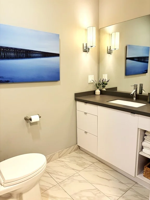 2 bed, 2 bath apartment for rent at 408 E 8th St Unit 3, South Boston — photo 28 of 33