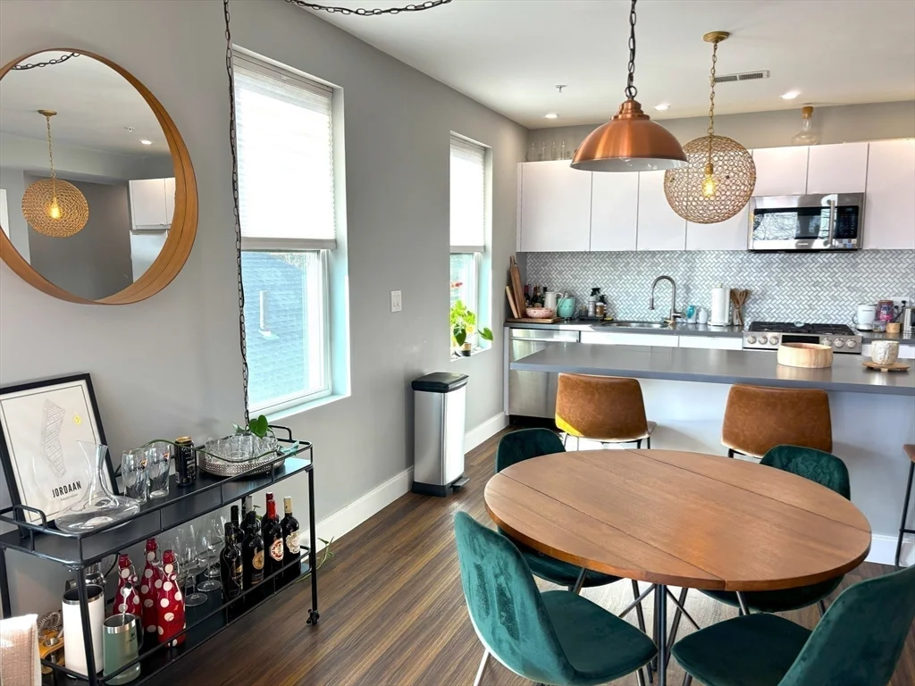 2 bed, 2 bath apartment for rent at 408 E 8th St Unit 3, South Boston — photo 9 of 33