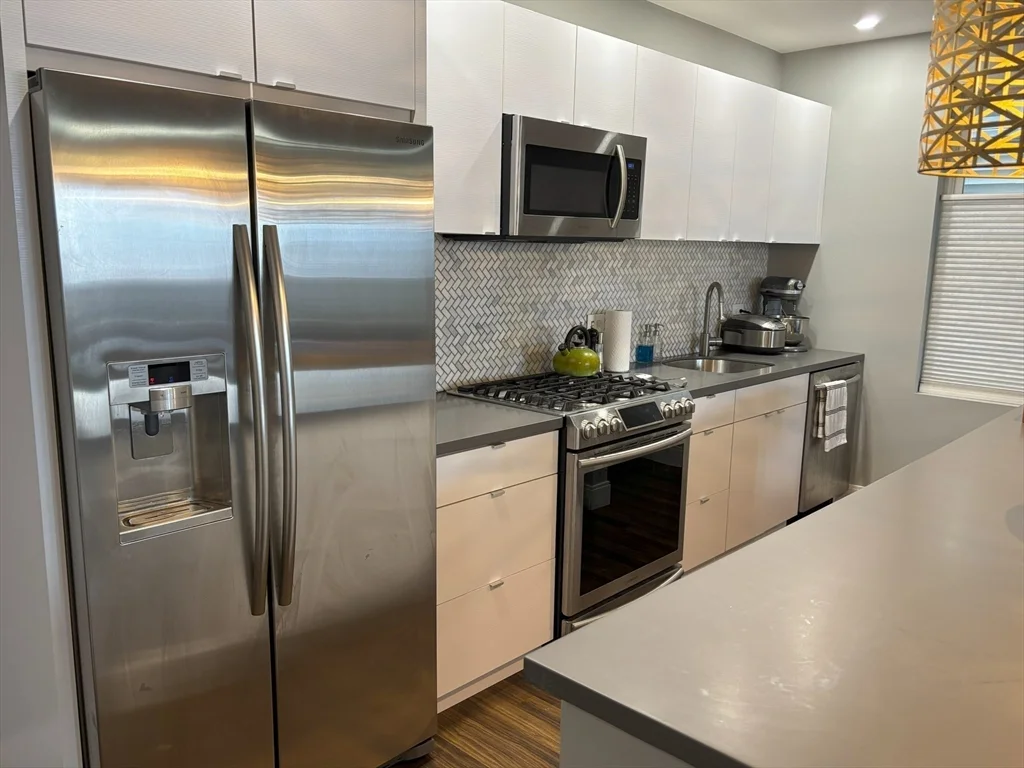 2 bed, 2 bath apartment for rent at 408 East 8th St Unit 3A, South Boston — photo 7 of 19