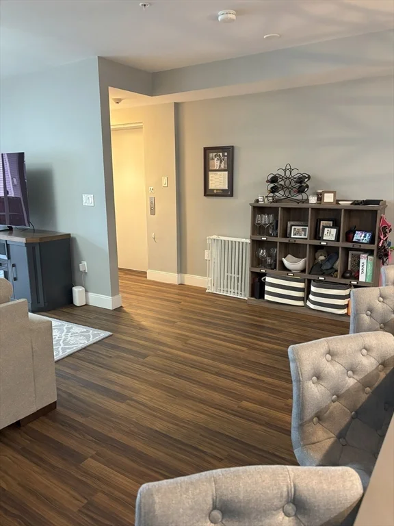 2 bed, 2 bath apartment for rent at 408 East 8th St Unit 3A, South Boston — photo 4 of 19