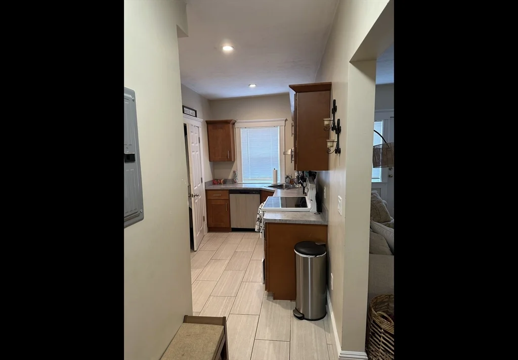 2 bed, 1 bath apartment for rent at 408 Neponset Ave Unit 2R, Dorchester — photo 7 of 9