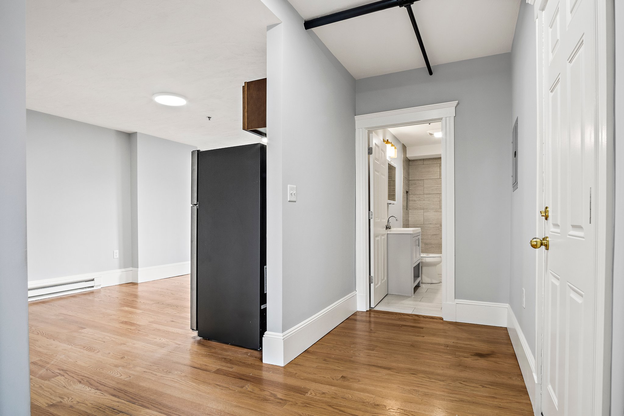 2 bed, 1 bath apartment for rent at 408 Neponset Ave Unit 3L, Dorchester — photo 2 of 22