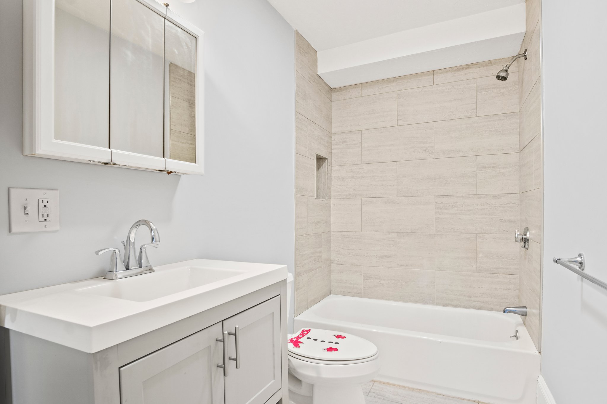2 bed, 1 bath apartment for rent at 408 Neponset Ave Unit 3L, Dorchester — photo 5 of 22