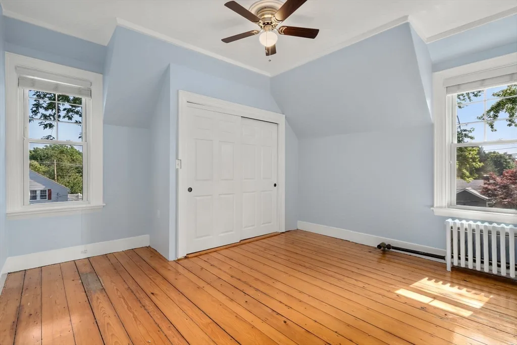 3 bed, 1 bath apartment for rent at 409 Atlantic Ave Unit 0, Marblehead — photo 19 of 29
