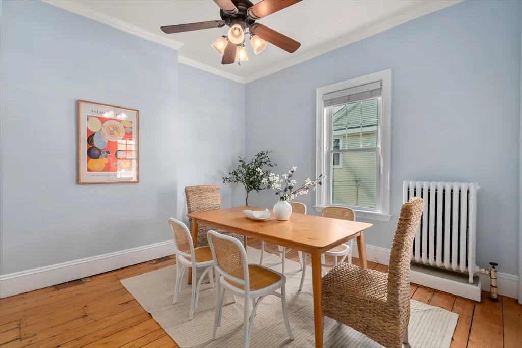3 bed, 1 bath apartment for rent at 409 Atlantic Ave Unit 0, Marblehead — photo 6 of 29