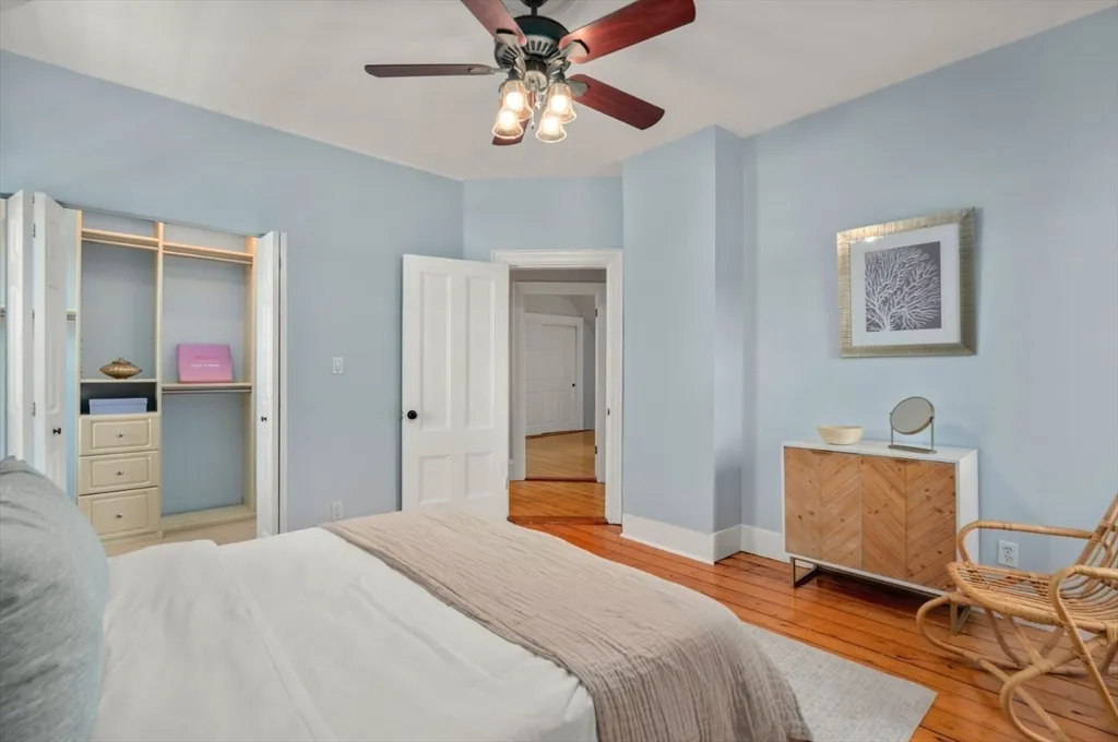 3 bed, 1 bath apartment for rent at 409 Atlantic Ave Unit 0, Marblehead — photo 15 of 29