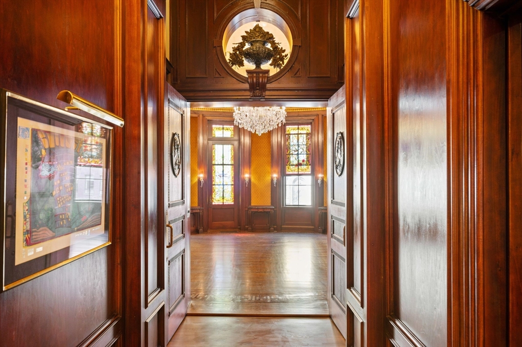 4 bed, 4+ bath apartment for rent at 409 Commonwealth Ave Unit B, Back Bay — photo 10 of 28