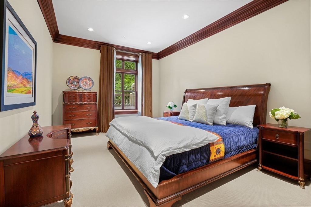 4 bed, 4+ bath apartment for rent at 409 Commonwealth Ave Unit B, Back Bay — photo 18 of 28
