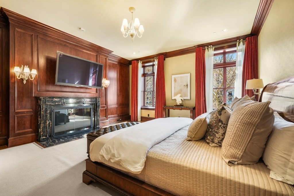 4 bed, 4+ bath apartment for rent at 409 Commonwealth Ave Unit B, Back Bay — photo 14 of 28