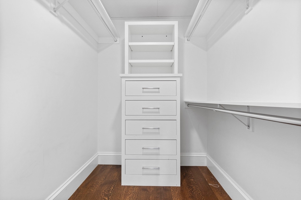 4 bed, 3 bath apartment for rent at 409 Commonwealth Ave Unit E, Back Bay — photo 11 of 25