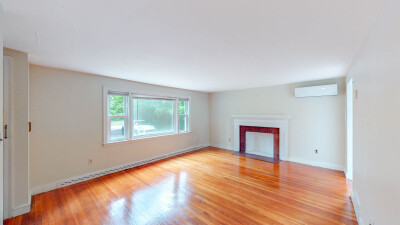 2 bed, 1 bath apartment for rent at 409 Dedham Ave Unit 1, Needham — photo 5 of 25