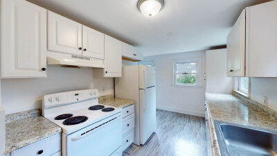 2 bed, 1 bath apartment for rent at 409 Dedham Ave Unit 1, Needham — photo 2 of 25