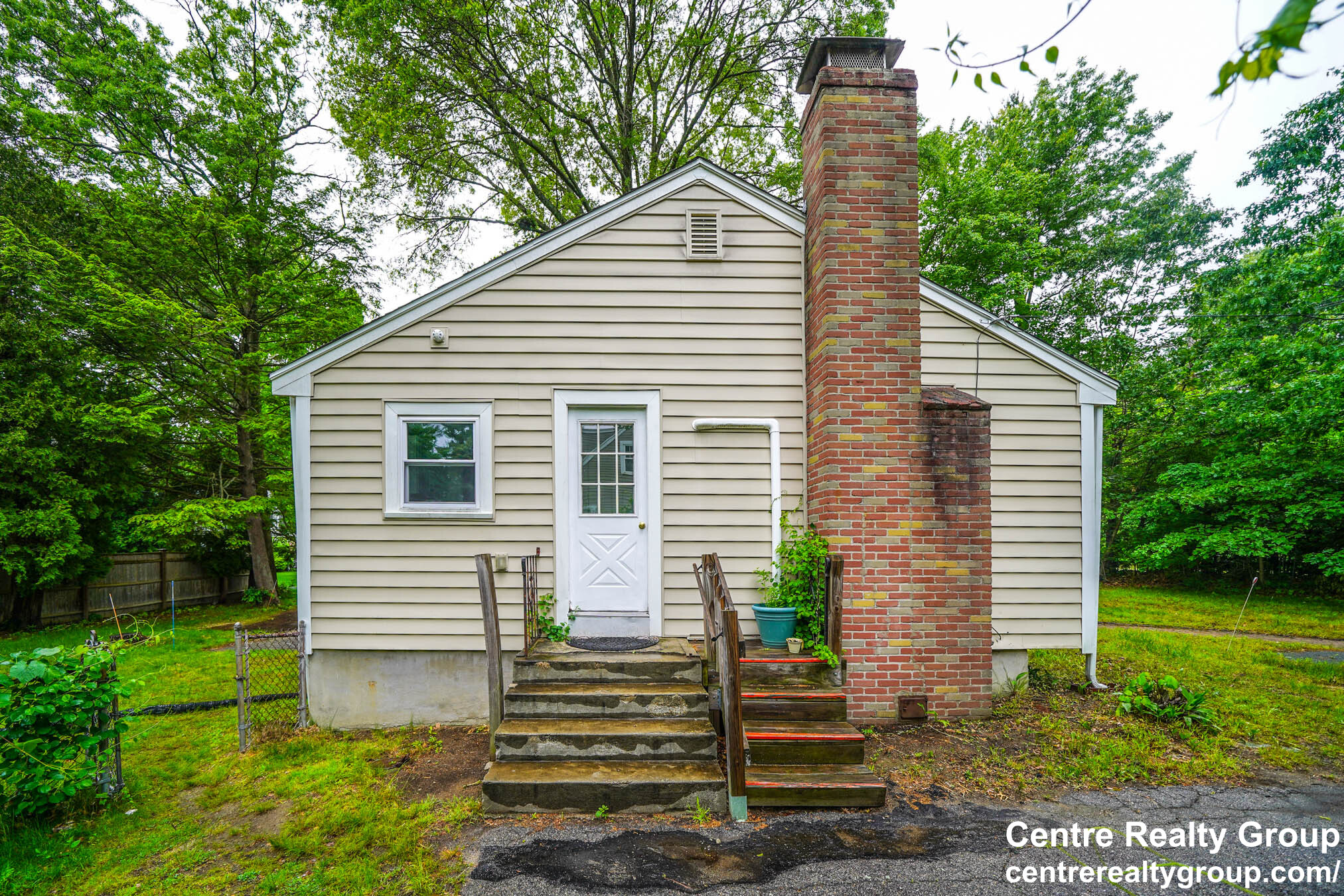 2 bed, 1 bath apartment for rent at 409 Dedham Ave Unit 1, Needham — photo 19 of 25