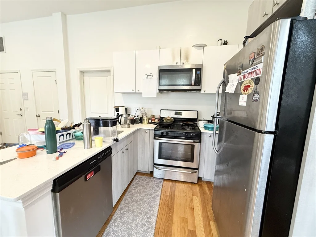 3 bed, 2 bath apartment for rent at 409 Dudley St Unit 2, Roxbury — photo 1 of 8