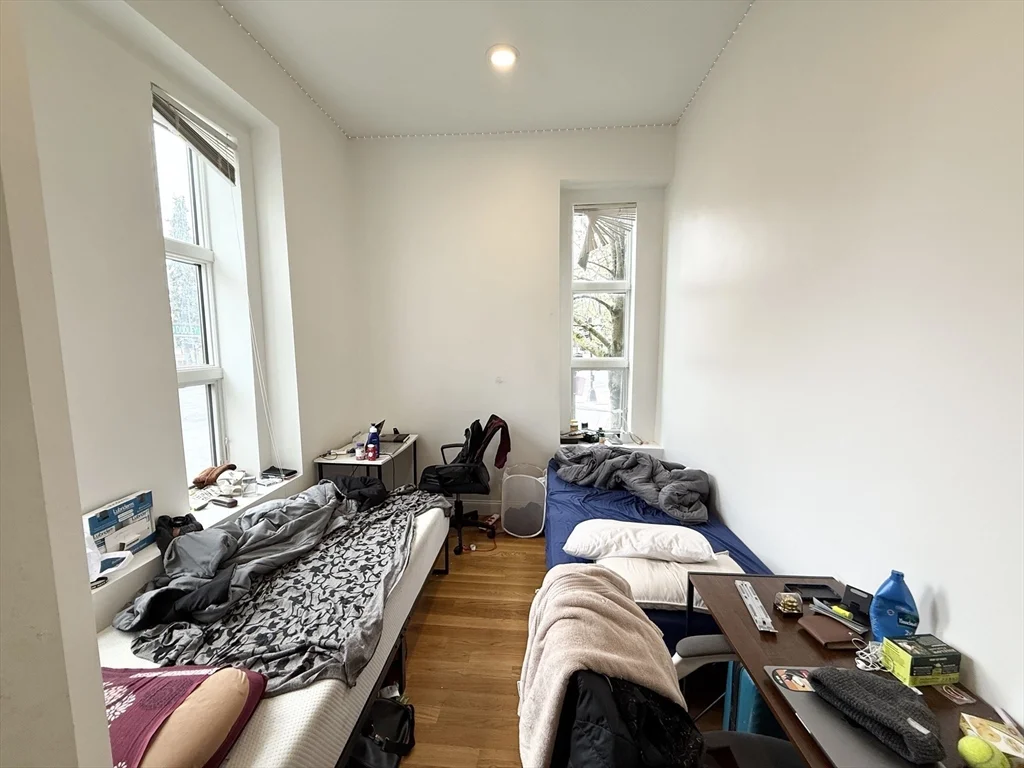 3 bed, 2 bath apartment for rent at 409 Dudley St Unit 2, Roxbury — photo 6 of 8