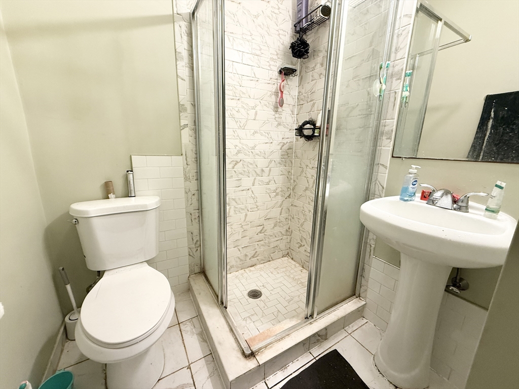 3 bed, 2 bath apartment for rent at 409 Dudley St Unit 3, Roxbury — photo 6 of 6
