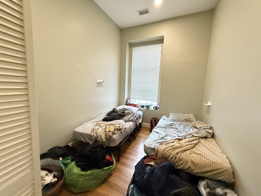 3 bed, 2 bath apartment for rent at 409 Dudley St Unit 3, Roxbury — photo 3 of 6
