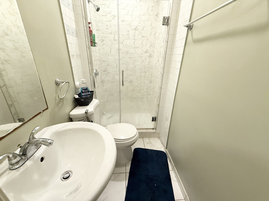 3 bed, 2 bath apartment for rent at 409 Dudley St Unit 5, Roxbury — photo 7 of 8