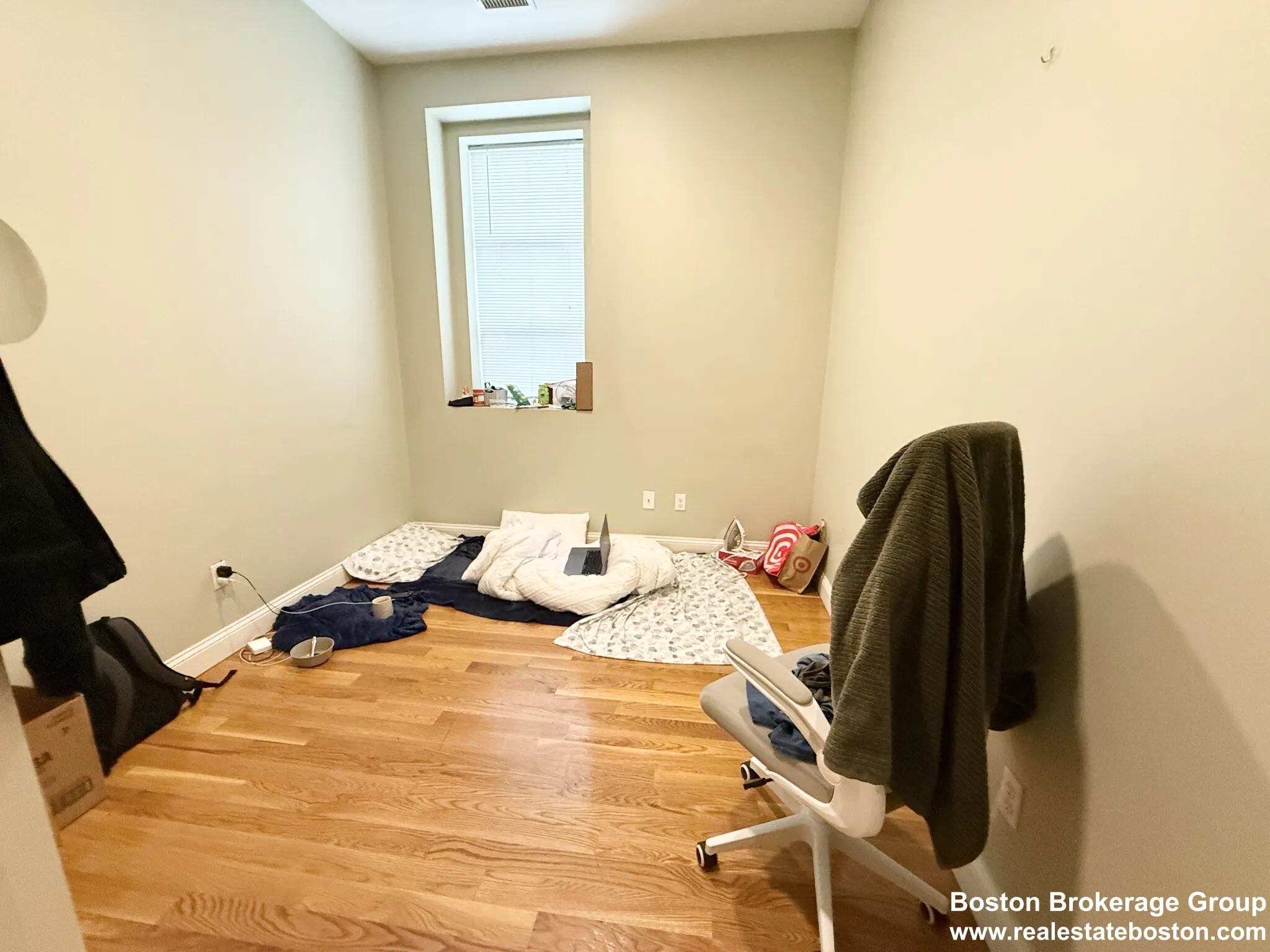 3 bed, 2 bath apartment for rent at 409 Dudley St Unit 5, Roxbury — photo 5 of 8