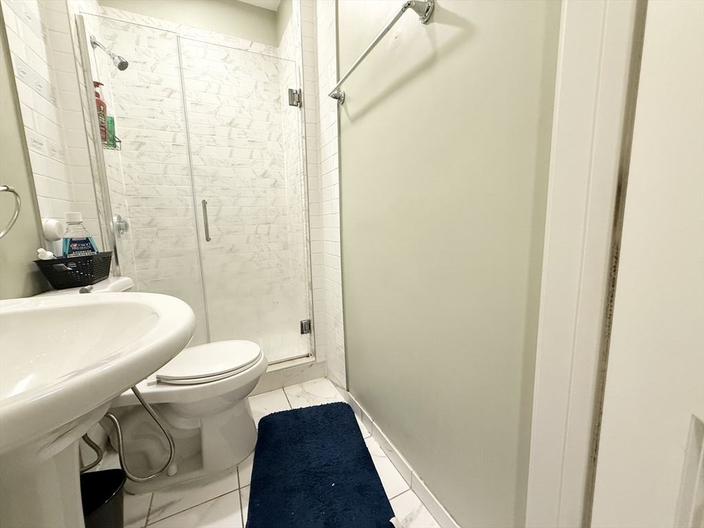 3 bed, 2 bath apartment for rent at 409 Dudley St Unit 5, Roxbury — photo 8 of 8