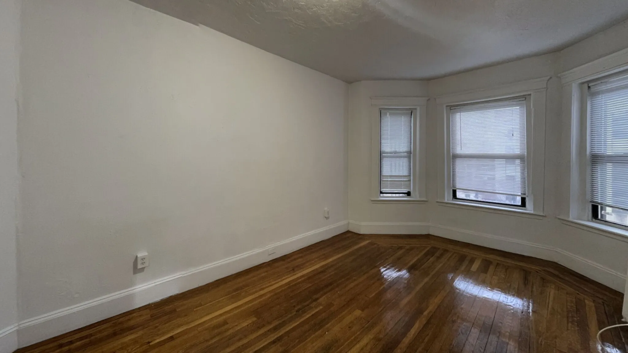 1 bed, 1 bath apartment for rent at 409 Huntington Ave Unit 19, Fenway — photo 1 of 7