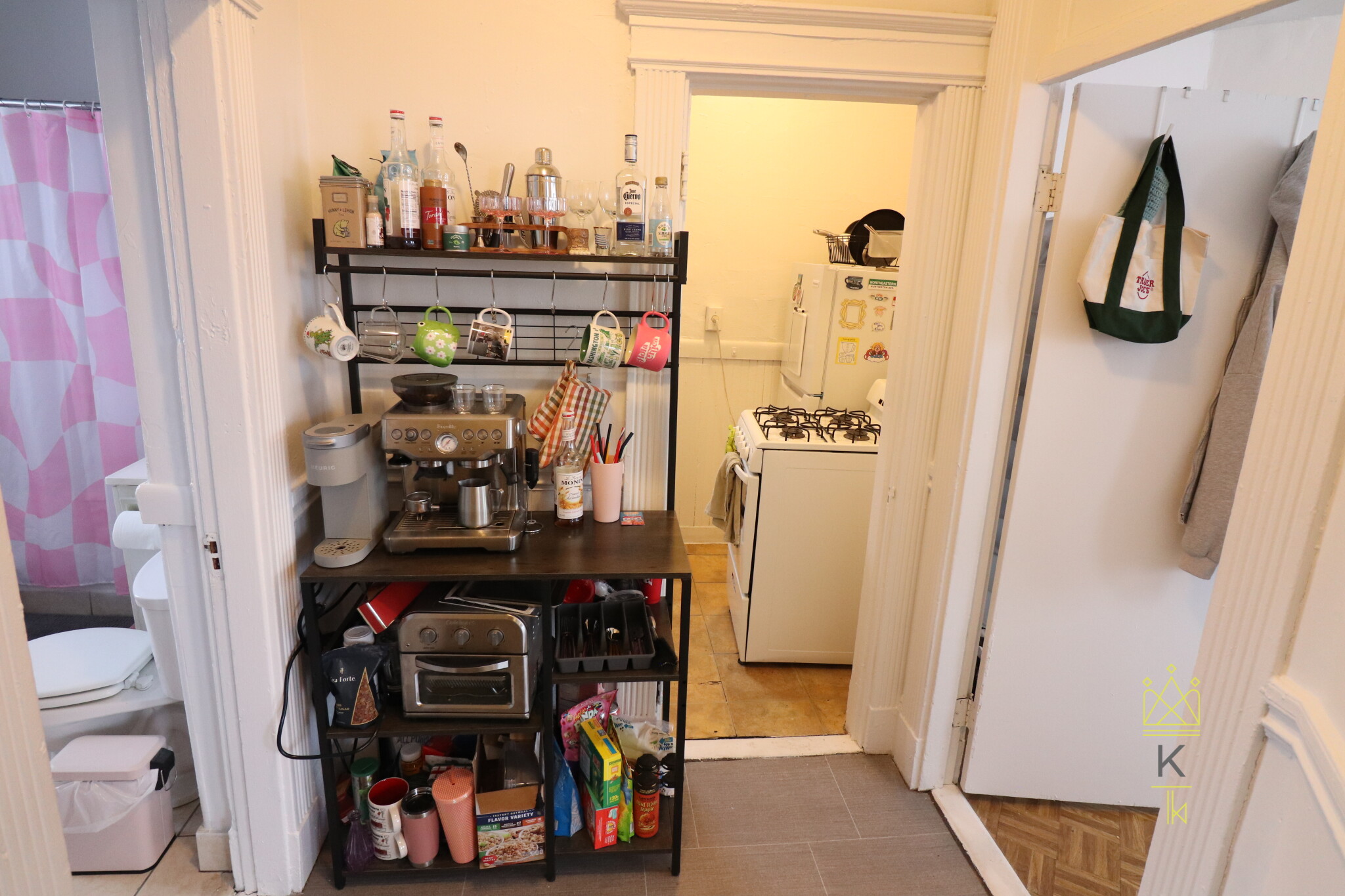 1 split bed, 1 bath apartment for rent at 409 Huntington Ave Unit 25, Fenway — photo 3 of 10