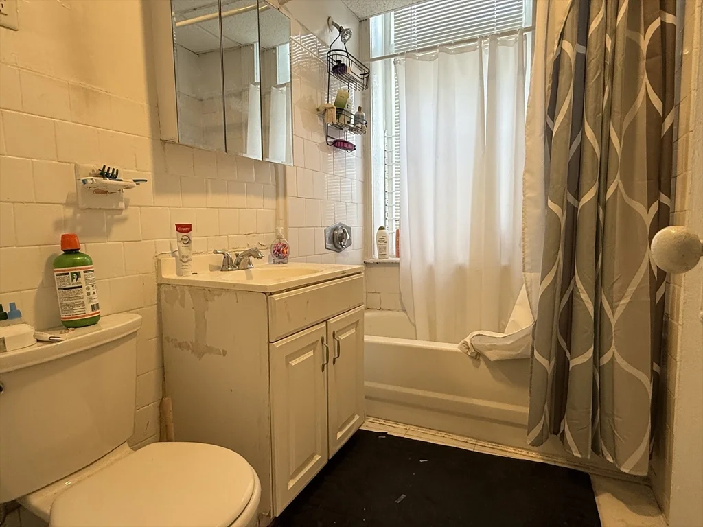 2 bed, 1 bath apartment for rent at 409 Huntington Ave Unit 3, Fenway — photo 8 of 9