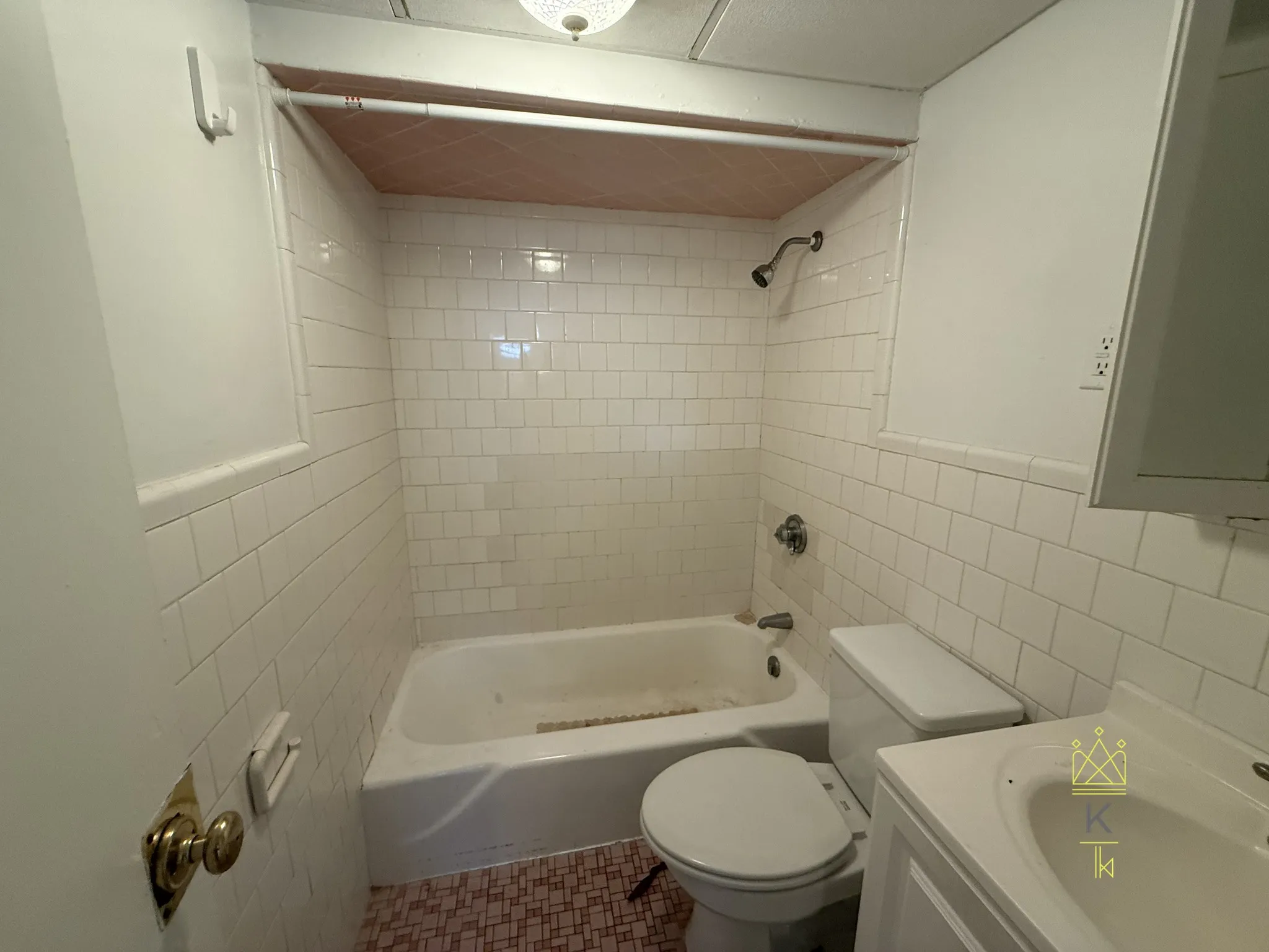 2 bed, 1 bath apartment for rent at 409 Huntington Ave Unit B3, Fenway — photo 7 of 9