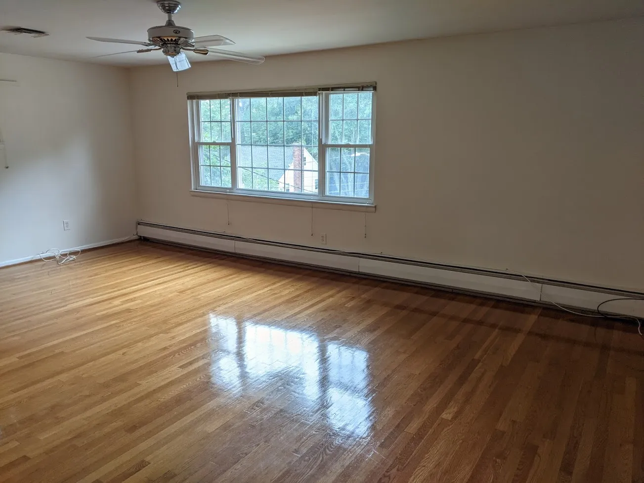 3 bed, 2 bath apartment for rent at 409 Lowell Ave Unit 2, Newtonville — photo 4 of 16