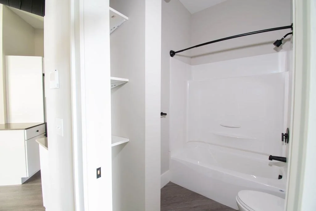 2 bed, 1 bath apartment for rent at 409 Main St Unit 3B, Fitchburg — photo 8 of 13