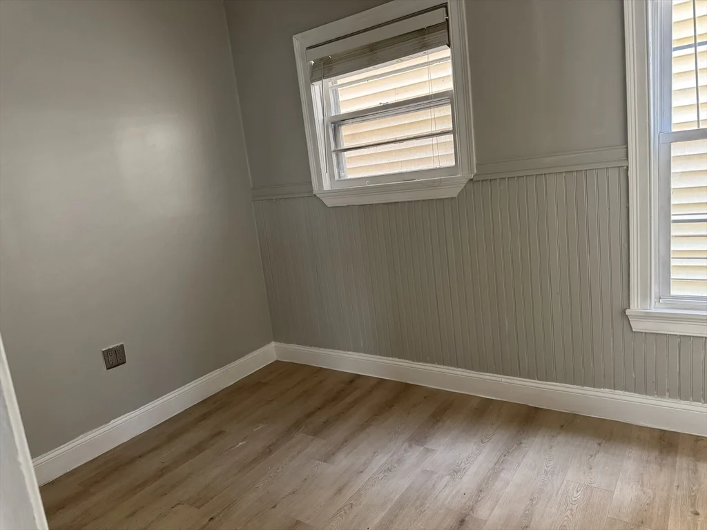 2 bed, 1 bath apartment for rent at 409 Moody St Unit 1, Lowell — photo 14 of 16