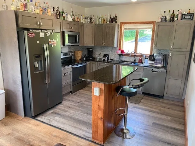 2 bed, 2 bath apartment for rent at 409 North East St Unit 409, Amherst — photo 1 of 7