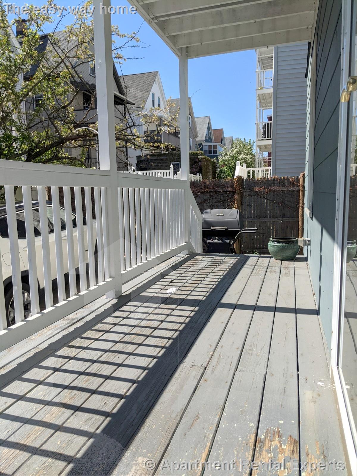 3 bed, 1 bath apartment for rent at 41 Belknap St Unit 1, Teele Square — photo 16 of 20