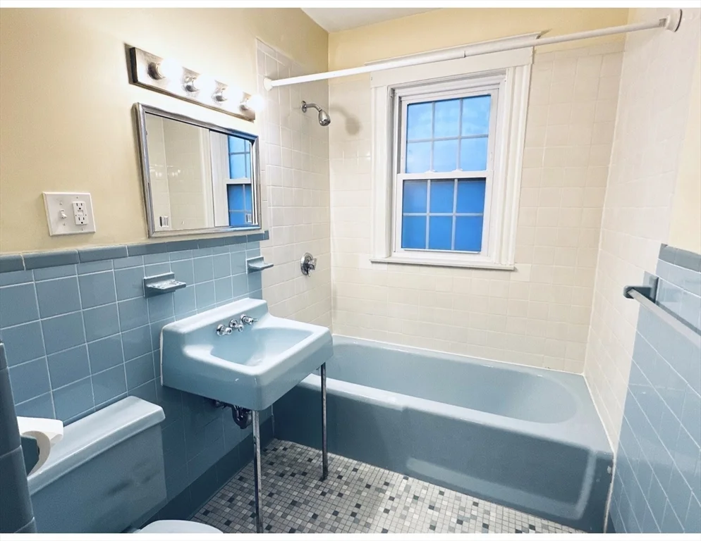 2 bed, 1 bath apartment for rent at 41-43 Boylston St Unit 41, Watertown — photo 12 of 14