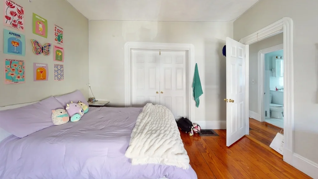 4 bed, 1 bath apartment for rent at 41-43 Charnwood Rd Unit 41, Somerville — photo 4 of 14