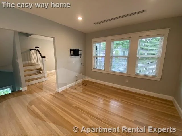 4 bed, 2 bath apartment for rent at 41-43 Garrison Ave Unit 2, Teele Square — photo 10 of 39