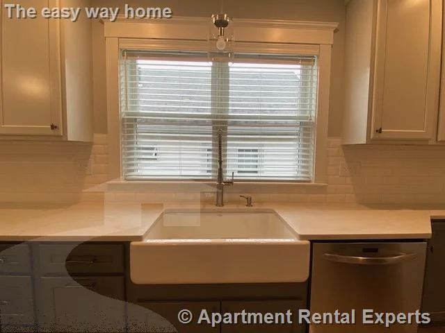 4 bed, 2 bath apartment for rent at 41-43 Garrison Ave Unit 2, Teele Square — photo 8 of 39