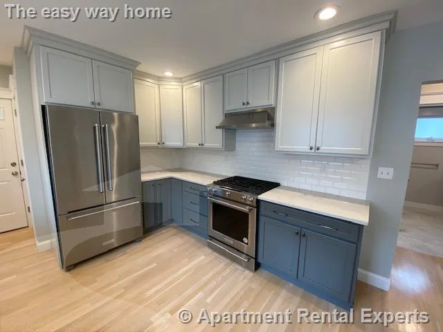 4 bed, 2 bath apartment for rent at 41-43 Garrison Ave Unit 2, Teele Square — photo 3 of 39