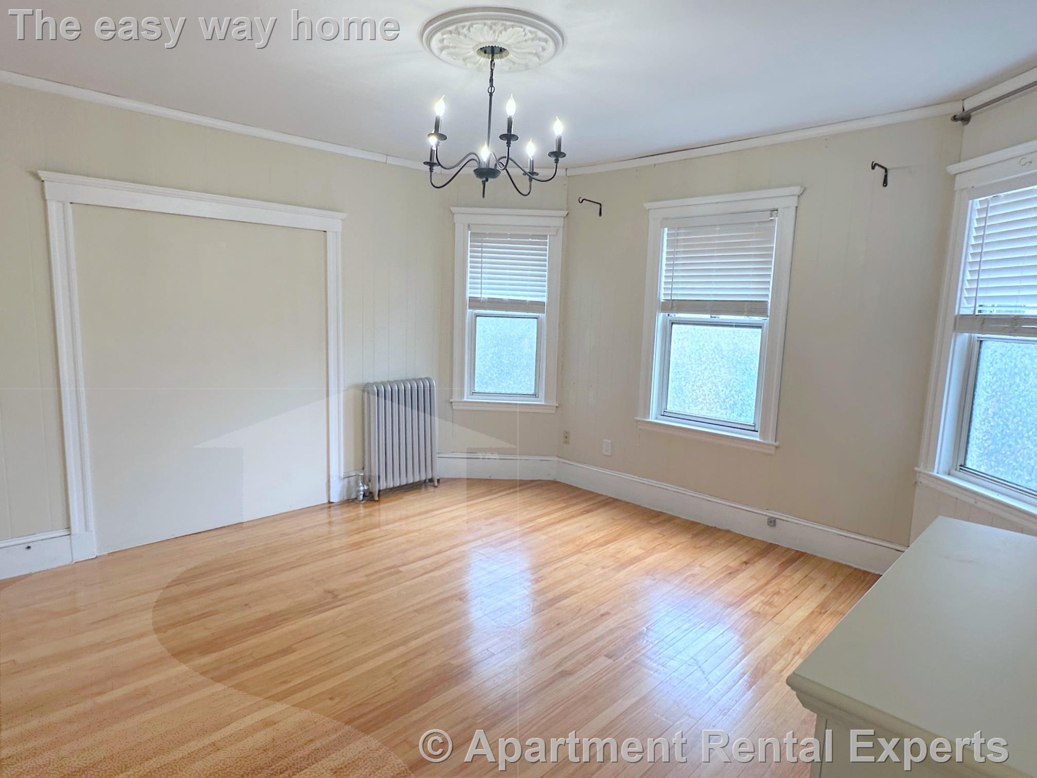 4 bed, 1 bath apartment for rent at 41-43 Jaques St Unit 2, Winter Hill — photo 5 of 18