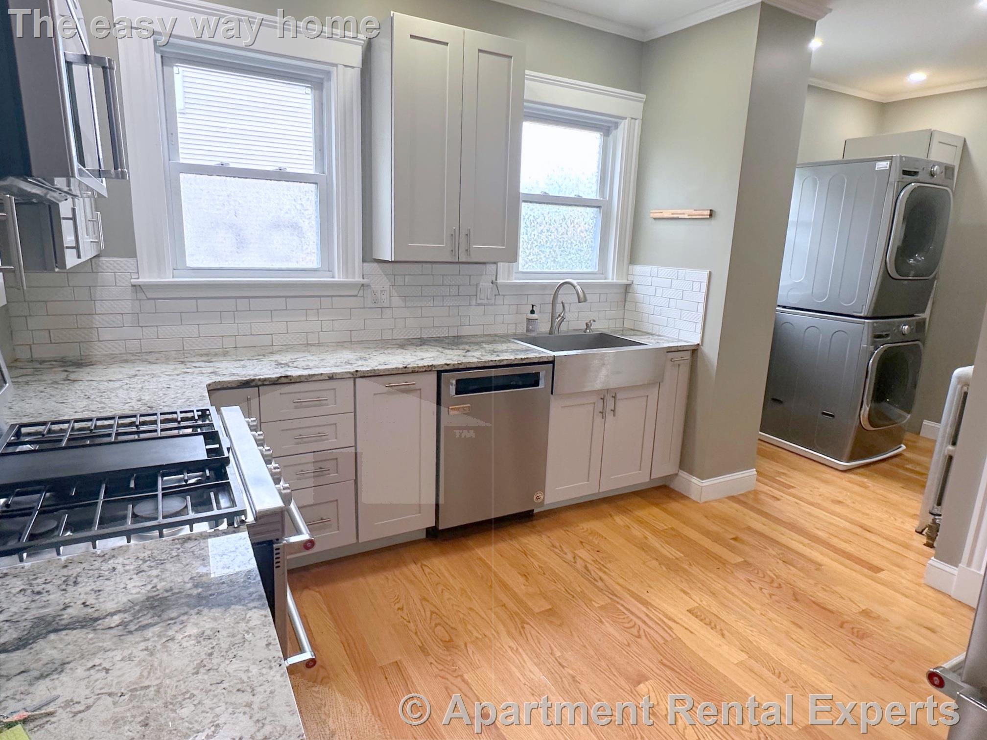4 bed, 1 bath apartment for rent at 41-43 Jaques St Unit 2, Winter Hill — photo 2 of 18