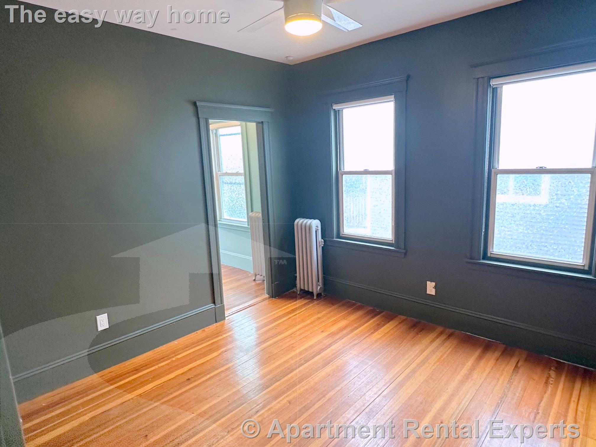 4 bed, 1 bath apartment for rent at 41-43 Jaques St Unit 2, Winter Hill — photo 11 of 18