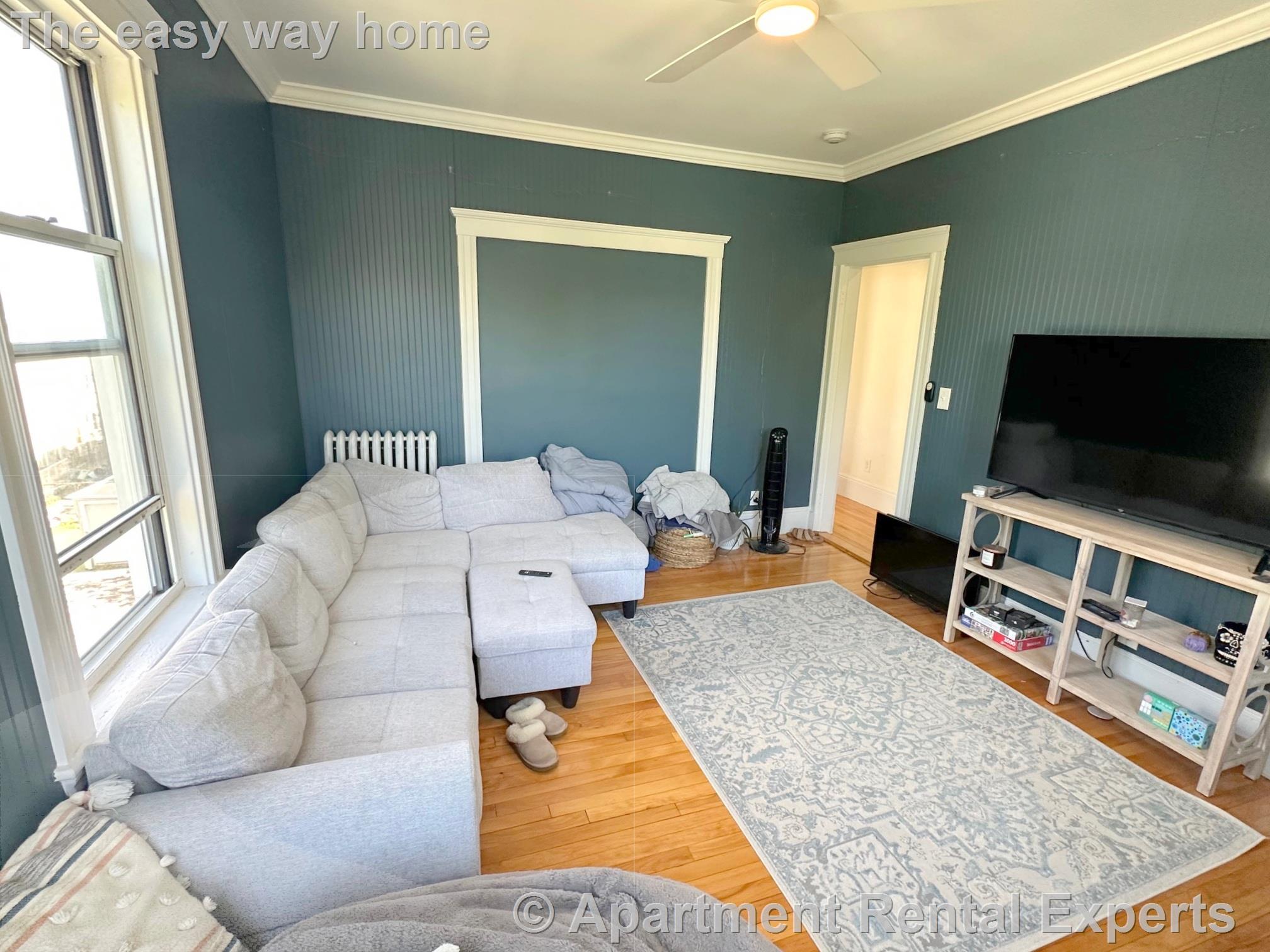3 bed, 1 bath apartment for rent at 41-43 Jaques St Unit 3, Winter Hill — photo 8 of 22