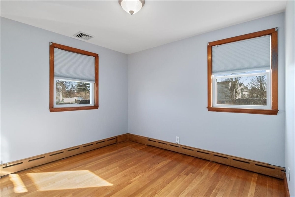 3 bed, 2 bath apartment for rent at 41 Allen Rd, Norwood — photo 24 of 38