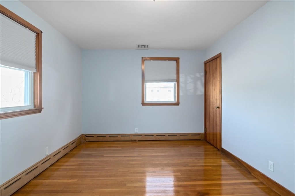 3 bed, 2 bath apartment for rent at 41 Allen Rd, Norwood — photo 22 of 38